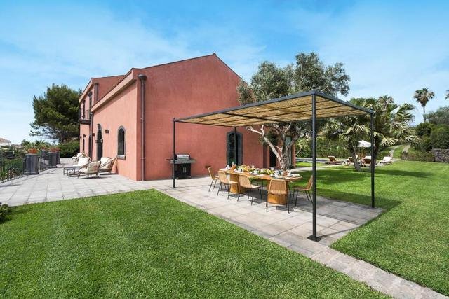 Giardino e pergola
