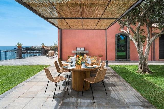Il patio con pergola