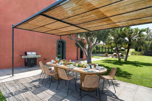 Pergola con barbecue